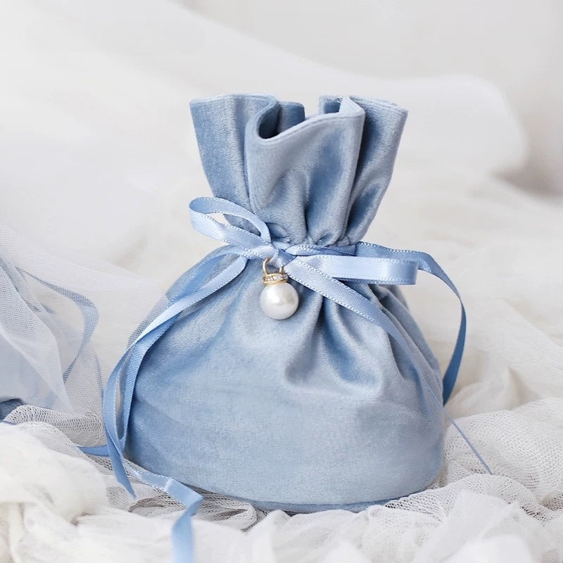 Velvet Drawstring Gift Bags with Pearl Charm – Perfect for Weddings & Special Keepsakes!